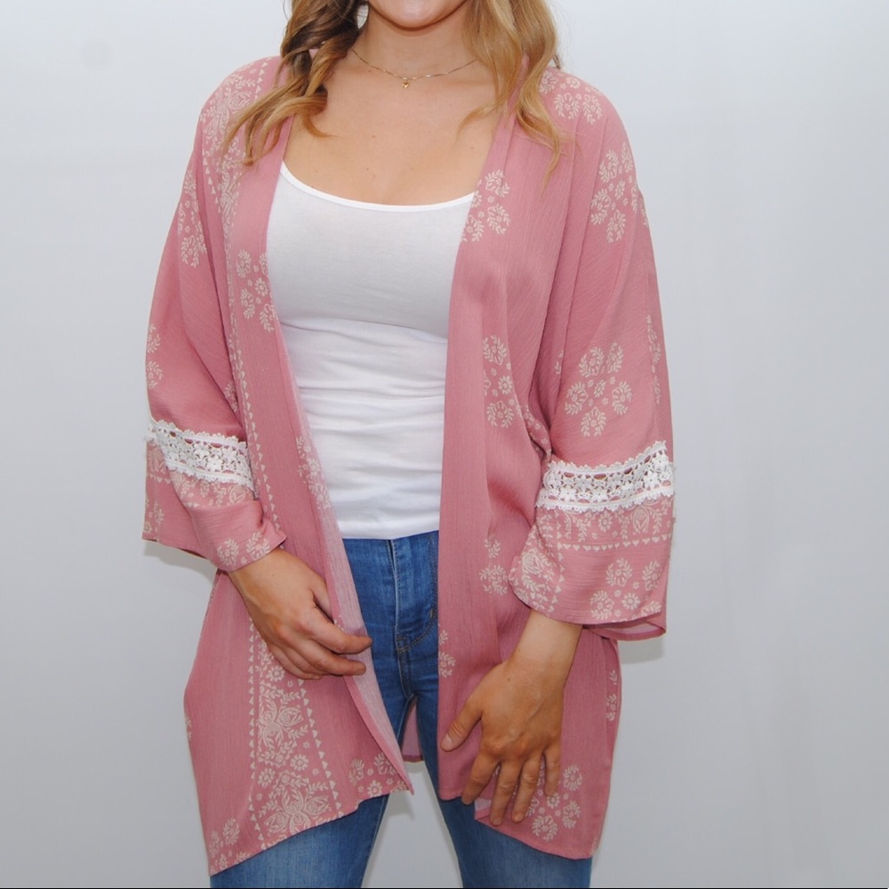 Women’s pink kimono